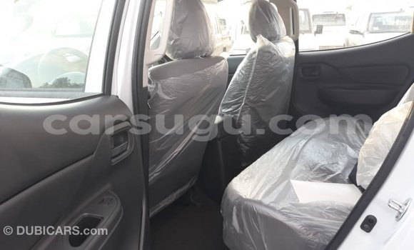 Acheter Import Voiture Mitsubishi L200 Blanc à Import - Dubai, Burkina-Faso Acheter Import Voiture Mitsubishi L200 Blanc à Import - Dubai, Burkina-Faso