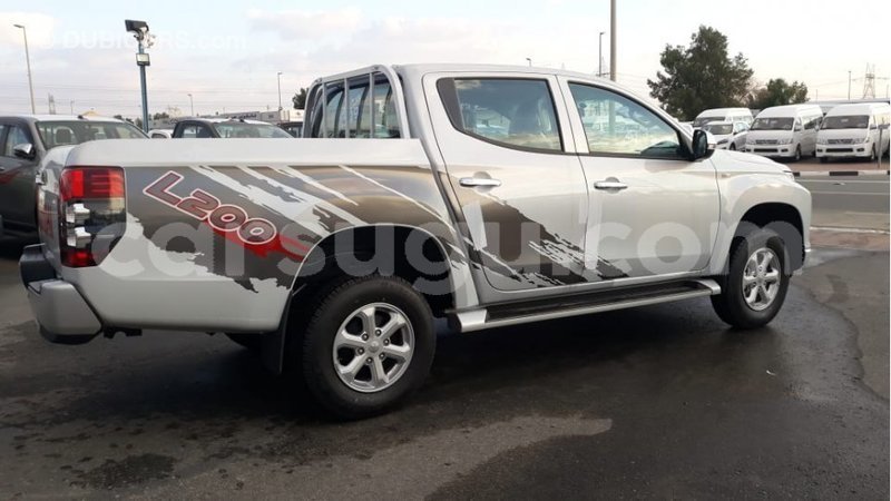 Big with watermark mitsubishi l200 burkina faso import dubai 6082