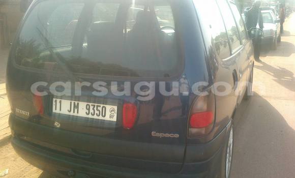 Acheter Occasion Voiture Renault Megane Bleu à Ouagadougou, Burkina-Faso Acheter Occasion Voiture Renault Megane Bleu à Ouagadougou, Burkina-Faso