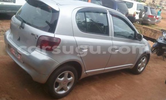 Acheter Neuf Voiture Toyota Yaris Gris à Ouagadougou, Burkina-Faso Acheter Neuf Voiture Toyota Yaris Gris à Ouagadougou, Burkina-Faso