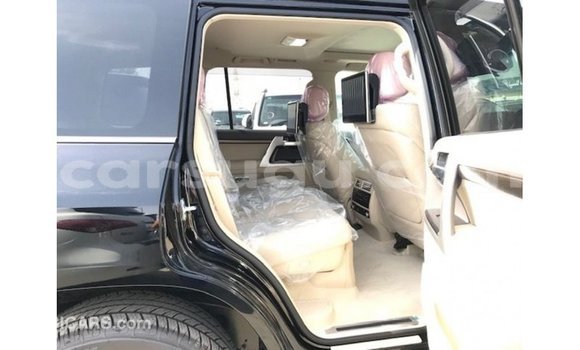 Sayi Imported Toyota Land Cruiser Black Mota in Import - Dubai a Burkina Faso Sayi Imported Toyota Land Cruiser Black Mota in Import - Dubai a Burkina Faso