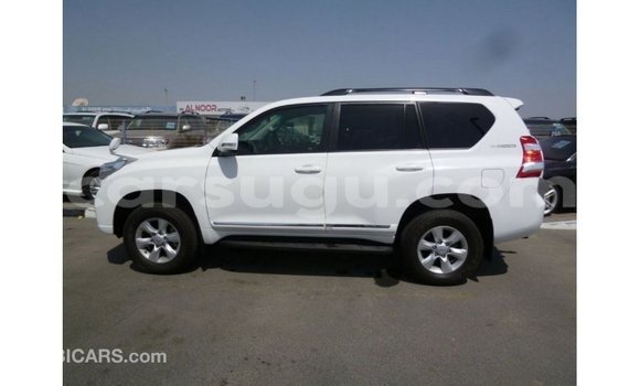 Sayi Imported Toyota Prado White Mota in Import - Dubai a Burkina Faso Sayi Imported Toyota Prado White Mota in Import - Dubai a Burkina Faso
