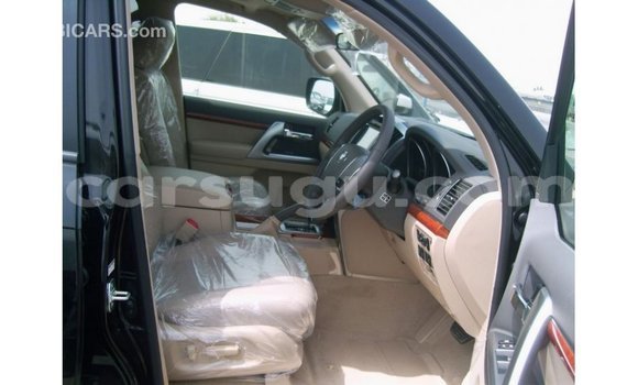 Sayi Imported Toyota Land Cruiser Black Mota in Import - Dubai a Burkina Faso Sayi Imported Toyota Land Cruiser Black Mota in Import - Dubai a Burkina Faso