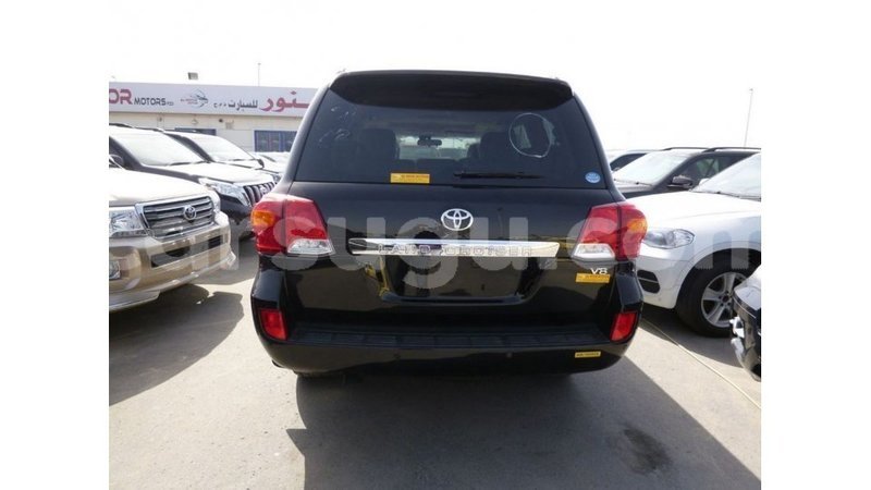 Big with watermark toyota land cruiser burkina faso import dubai 6098