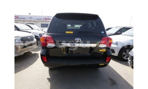 Sayi Imported Toyota Land Cruiser Black Mota in Import - Dubai a Burkina Faso Sayi Imported Toyota Land Cruiser Black Mota in Import - Dubai a Burkina Faso