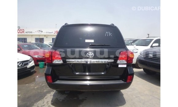 Sayi Imported Toyota Land Cruiser Black Mota in Import - Dubai a Burkina Faso Sayi Imported Toyota Land Cruiser Black Mota in Import - Dubai a Burkina Faso