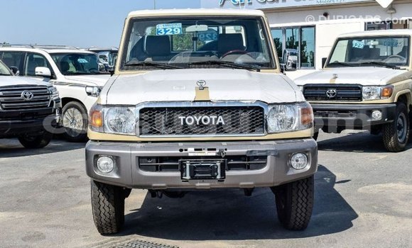Buy Import Toyota Land Cruiser Beige Car in Import - Dubai in Burkina Faso Buy Import Toyota Land Cruiser Beige Car in Import - Dubai in Burkina Faso