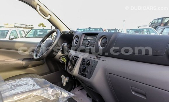Buy Import Nissan Urvan White Car in Import - Dubai in Burkina Faso Buy Import Nissan Urvan White Car in Import - Dubai in Burkina Faso