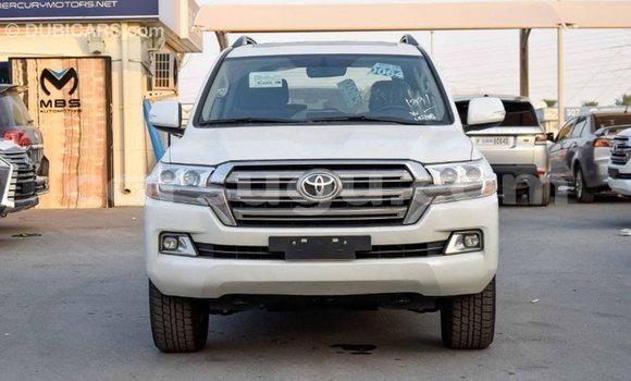 Buy Import Toyota Land Cruiser White Car in Import - Dubai in Burkina Faso Buy Import Toyota Land Cruiser White Car in Import - Dubai in Burkina Faso