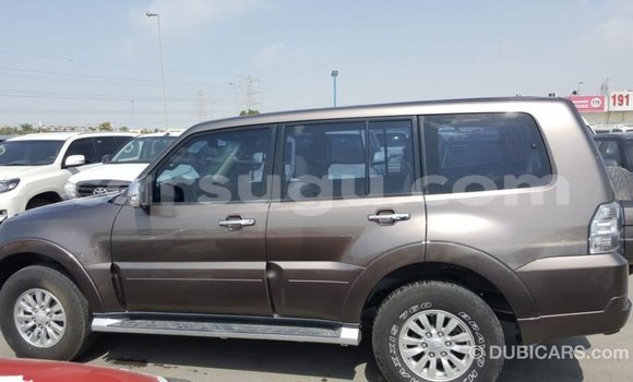 Sayi Imported Mitsubishi Pajero Brown Mota in Import - Dubai a Burkina Faso Sayi Imported Mitsubishi Pajero Brown Mota in Import - Dubai a Burkina Faso