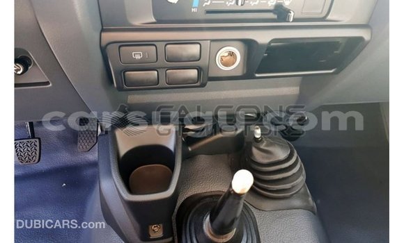 Buy Import Toyota Land Cruiser White Car in Import - Dubai in Burkina Faso Buy Import Toyota Land Cruiser White Car in Import - Dubai in Burkina Faso