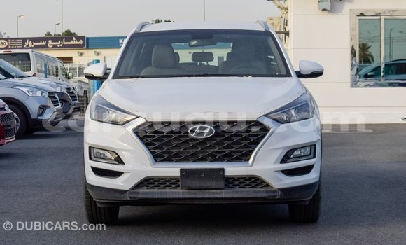 Acheter Import Voiture Hyundai Tucson Blanc à Import - Dubai, Burkina-Faso Acheter Import Voiture Hyundai Tucson Blanc à Import - Dubai, Burkina-Faso