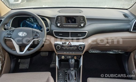 Acheter Import Voiture Hyundai Tucson Blanc à Import - Dubai, Burkina-Faso Acheter Import Voiture Hyundai Tucson Blanc à Import - Dubai, Burkina-Faso