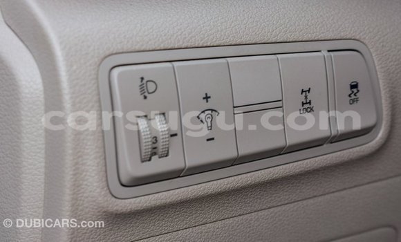 Acheter Import Voiture Hyundai Tucson Blanc à Import - Dubai, Burkina-Faso Acheter Import Voiture Hyundai Tucson Blanc à Import - Dubai, Burkina-Faso