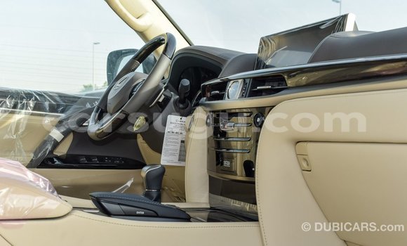 Acheter Import Voiture Lexus LX Blanc à Import - Dubai, Burkina-Faso Acheter Import Voiture Lexus LX Blanc à Import - Dubai, Burkina-Faso
