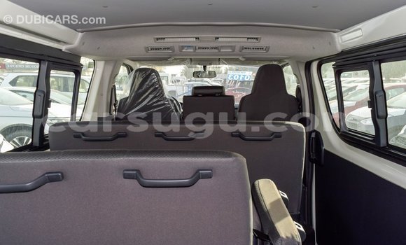 Sayi Imported Toyota Hiace White Mota in Import - Dubai a Burkina Faso Sayi Imported Toyota Hiace White Mota in Import - Dubai a Burkina Faso