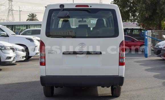 Sayi Imported Toyota Hiace White Mota in Import - Dubai a Burkina Faso Sayi Imported Toyota Hiace White Mota in Import - Dubai a Burkina Faso