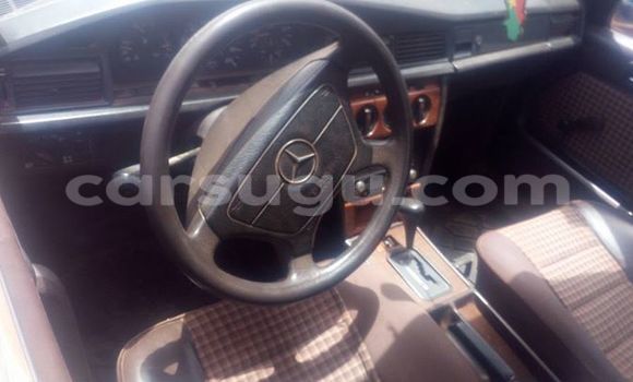 Acheter Occasion Voiture Mercedes-Benz 190 Bleu à Ouagadougou, Burkina-Faso Acheter Occasion Voiture Mercedes-Benz 190 Bleu à Ouagadougou, Burkina-Faso