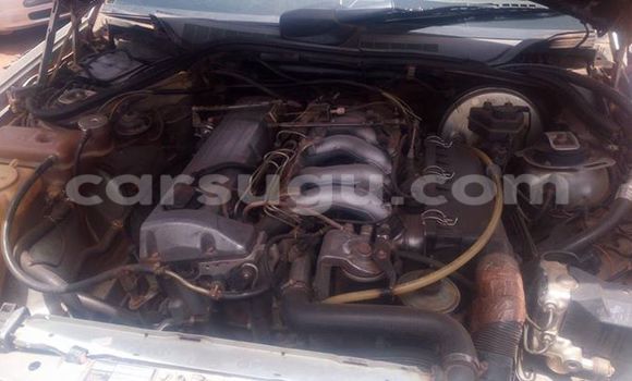 Acheter Occasion Voiture Mercedes-Benz 190 Bleu à Ouagadougou, Burkina-Faso Acheter Occasion Voiture Mercedes-Benz 190 Bleu à Ouagadougou, Burkina-Faso