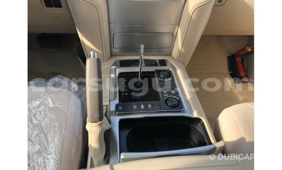 Sayi Imported Toyota Land Cruiser White Mota in Import - Dubai a Burkina Faso Sayi Imported Toyota Land Cruiser White Mota in Import - Dubai a Burkina Faso