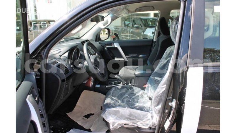 Big with watermark toyota hilux burkina faso import dubai 6139