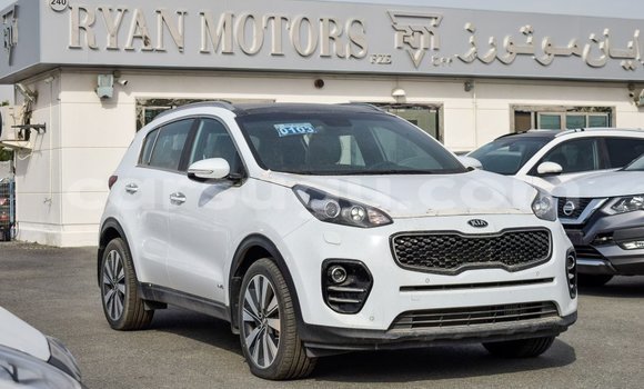 Sayi Imported Kia Sportage White Mota in Import - Dubai a Burkina Faso Sayi Imported Kia Sportage White Mota in Import - Dubai a Burkina Faso