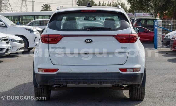 Sayi Imported Kia Sportage White Mota in Import - Dubai a Burkina Faso Sayi Imported Kia Sportage White Mota in Import - Dubai a Burkina Faso