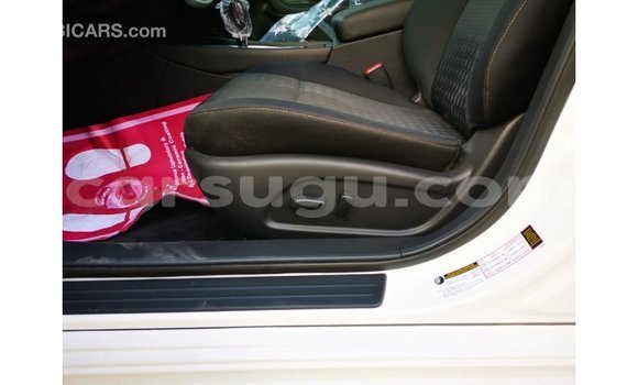 Sayi Imported Nissan Altima White Mota in Import - Dubai a Burkina Faso Sayi Imported Nissan Altima White Mota in Import - Dubai a Burkina Faso