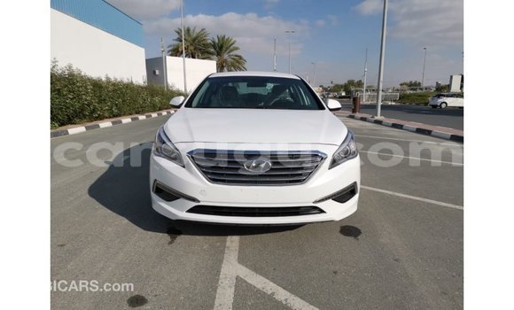 Sayi Imported Hyundai Sonata White Mota in Import - Dubai a Burkina Faso Sayi Imported Hyundai Sonata White Mota in Import - Dubai a Burkina Faso