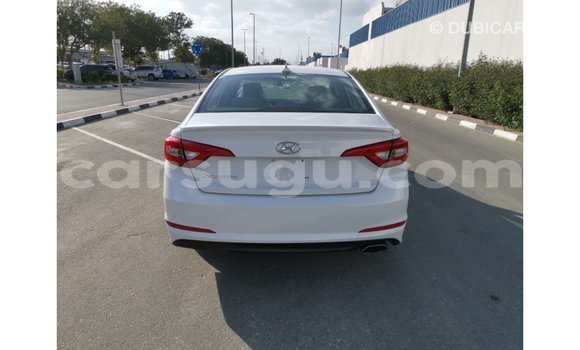 Sayi Imported Hyundai Sonata White Mota in Import - Dubai a Burkina Faso Sayi Imported Hyundai Sonata White Mota in Import - Dubai a Burkina Faso