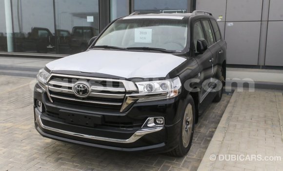 Acheter Import Voiture Toyota Land Cruiser Noir à Import - Dubai, Burkina-Faso Acheter Import Voiture Toyota Land Cruiser Noir à Import - Dubai, Burkina-Faso