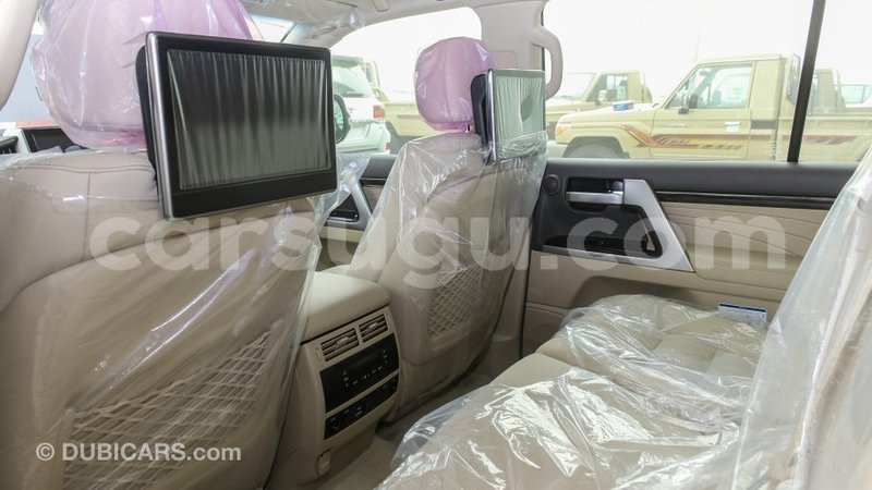 Big with watermark toyota land cruiser burkina faso import dubai 6147