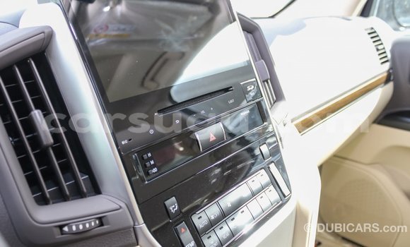 Acheter Import Voiture Toyota Land Cruiser Blanc à Import - Dubai, Burkina-Faso Acheter Import Voiture Toyota Land Cruiser Blanc à Import - Dubai, Burkina-Faso