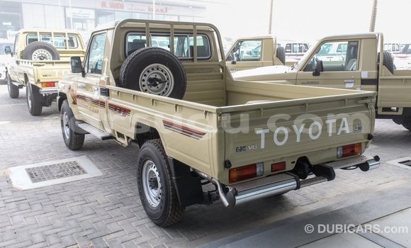Sayi Imported Toyota Land Cruiser M Mota in Import - Dubai a Burkina Faso Sayi Imported Toyota Land Cruiser M Mota in Import - Dubai a Burkina Faso