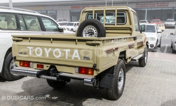 Acheter Import Voiture Toyota Land Cruiser Beige à Import - Dubai, Burkina-Faso Acheter Import Voiture Toyota Land Cruiser Beige à Import - Dubai, Burkina-Faso