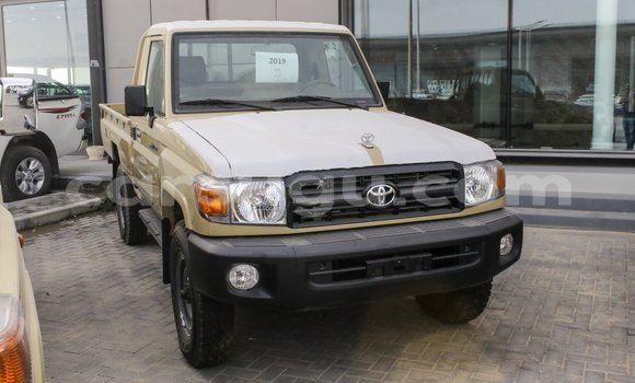 Sayi Imported Toyota Land Cruiser M Mota in Import - Dubai a Burkina Faso Sayi Imported Toyota Land Cruiser M Mota in Import - Dubai a Burkina Faso