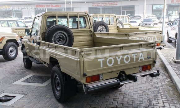 Sayi Imported Toyota Land Cruiser M Mota in Import - Dubai a Burkina Faso Sayi Imported Toyota Land Cruiser M Mota in Import - Dubai a Burkina Faso