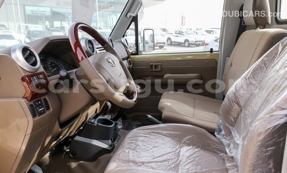 Sayi Imported Toyota Land Cruiser M Mota in Import - Dubai a Burkina Faso Sayi Imported Toyota Land Cruiser M Mota in Import - Dubai a Burkina Faso