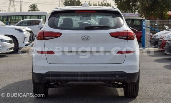 Acheter Import Voiture Hyundai Tucson Blanc à Import - Dubai, Burkina-Faso Acheter Import Voiture Hyundai Tucson Blanc à Import - Dubai, Burkina-Faso