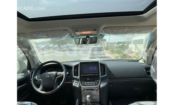 Acheter Import Voiture Toyota Land Cruiser Noir à Import - Dubai, Burkina-Faso Acheter Import Voiture Toyota Land Cruiser Noir à Import - Dubai, Burkina-Faso