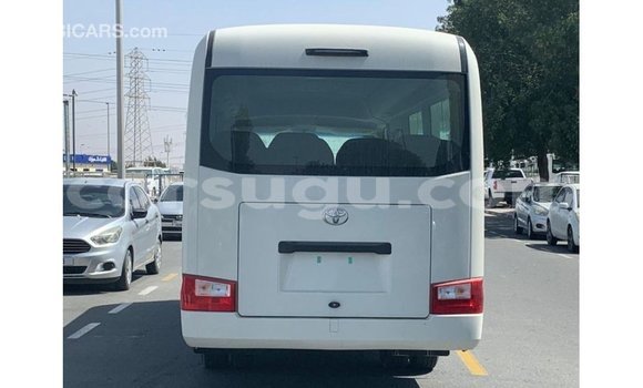 Sayi Imported Toyota Coaster White Mota in Import - Dubai a Burkina Faso Sayi Imported Toyota Coaster White Mota in Import - Dubai a Burkina Faso