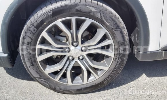 Acheter Import Voiture Mitsubishi Outlander Blanc à Import - Dubai, Burkina-Faso Acheter Import Voiture Mitsubishi Outlander Blanc à Import - Dubai, Burkina-Faso