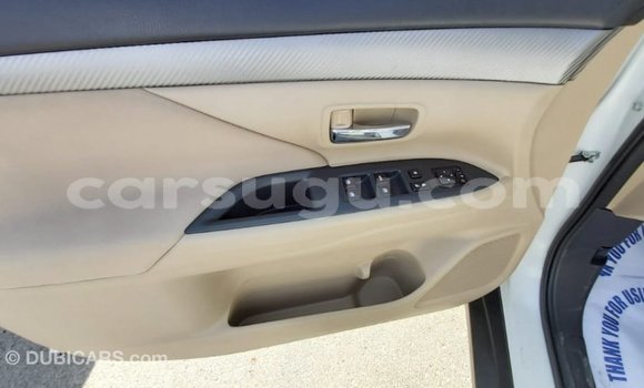 Acheter Import Voiture Mitsubishi Outlander Blanc à Import - Dubai, Burkina-Faso Acheter Import Voiture Mitsubishi Outlander Blanc à Import - Dubai, Burkina-Faso