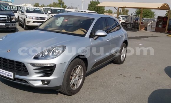 Acheter Import Voiture Porsche Macan Autre à Import - Dubai, Burkina-Faso Acheter Import Voiture Porsche Macan Autre à Import - Dubai, Burkina-Faso