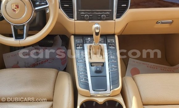 Acheter Import Voiture Porsche Macan Autre à Import - Dubai, Burkina-Faso Acheter Import Voiture Porsche Macan Autre à Import - Dubai, Burkina-Faso