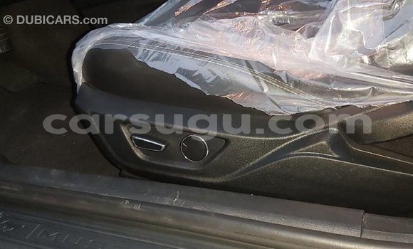 Acheter Import Voiture Ford Mustang Rouge à Import - Dubai, Burkina-Faso Acheter Import Voiture Ford Mustang Rouge à Import - Dubai, Burkina-Faso