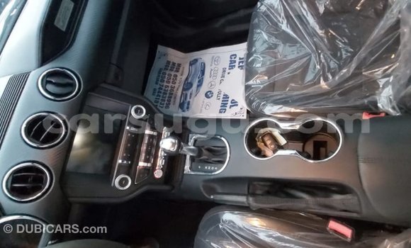 Acheter Import Voiture Ford Mustang Rouge à Import - Dubai, Burkina-Faso Acheter Import Voiture Ford Mustang Rouge à Import - Dubai, Burkina-Faso