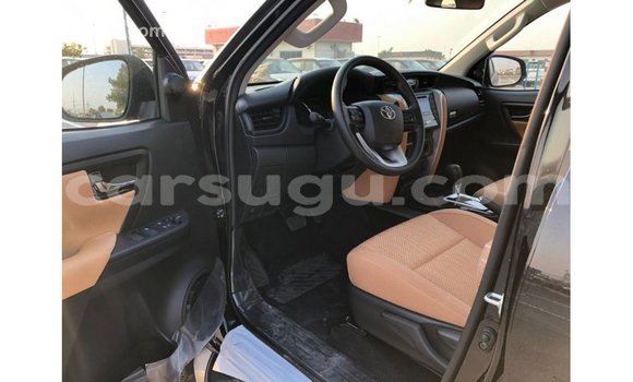 Acheter Import Voiture Toyota Fortuner Noir à Import - Dubai, Burkina-Faso Acheter Import Voiture Toyota Fortuner Noir à Import - Dubai, Burkina-Faso