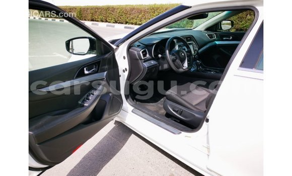 Sayi Imported Nissan Maxima White Mota in Import - Dubai a Burkina Faso Sayi Imported Nissan Maxima White Mota in Import - Dubai a Burkina Faso