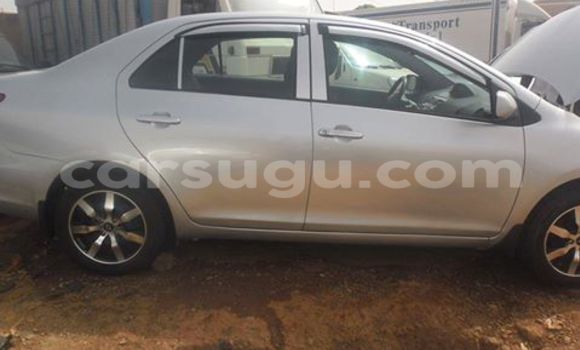 Acheter Neuf Voiture Toyota Yaris Gris à Ouagadougou au Burkina-Faso Acheter Neuf Voiture Toyota Yaris Gris à Ouagadougou au Burkina-Faso